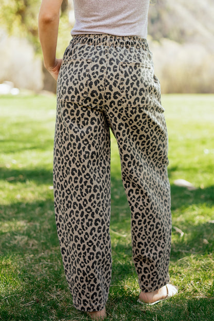 Khaki Leopard Print Drawstring Elastic Waist Loose Denim Pants with Pockets