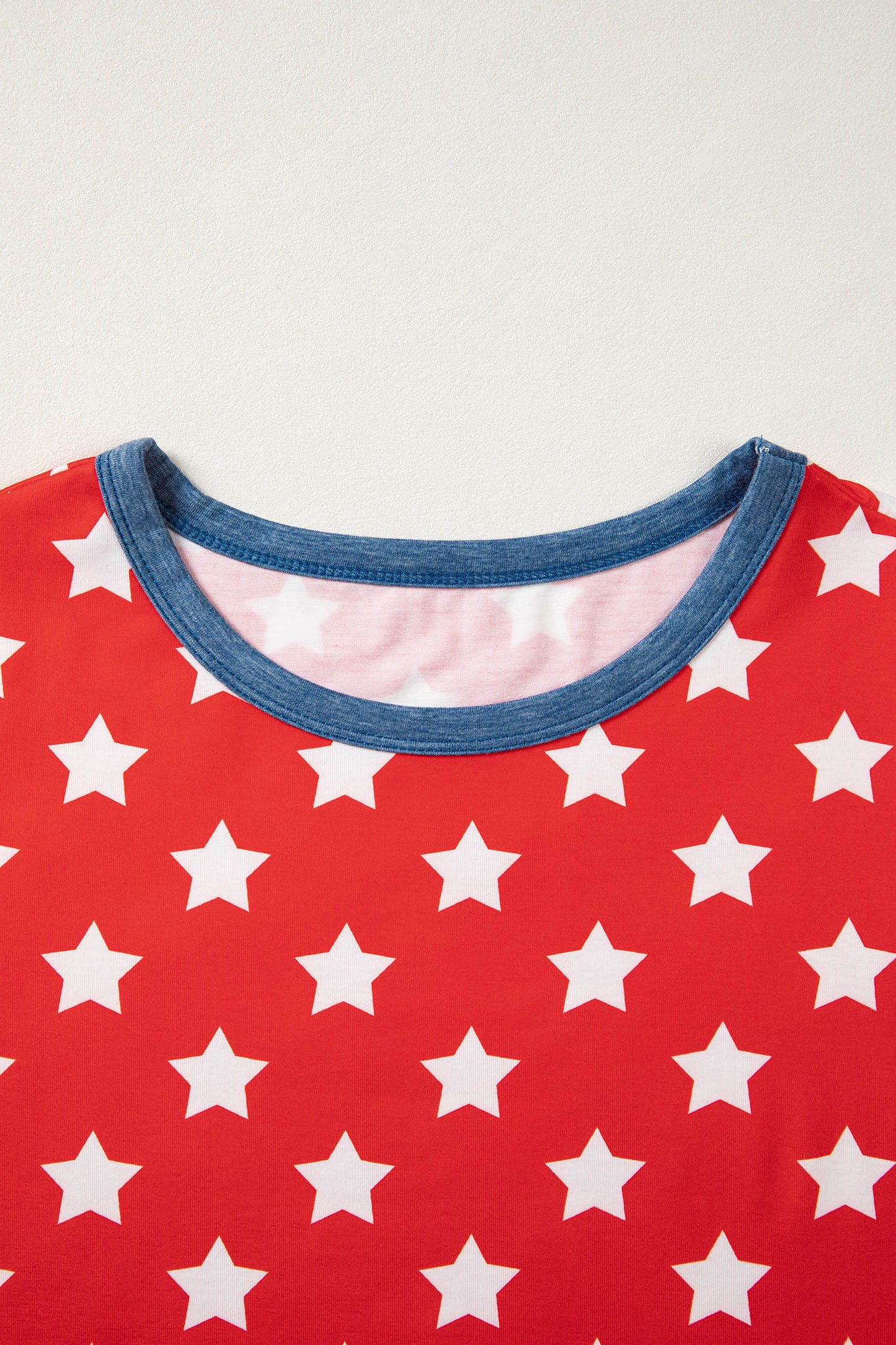 Red Stars Print Colorblock Binding Tape Collar Cuff Viscose Tunic Top